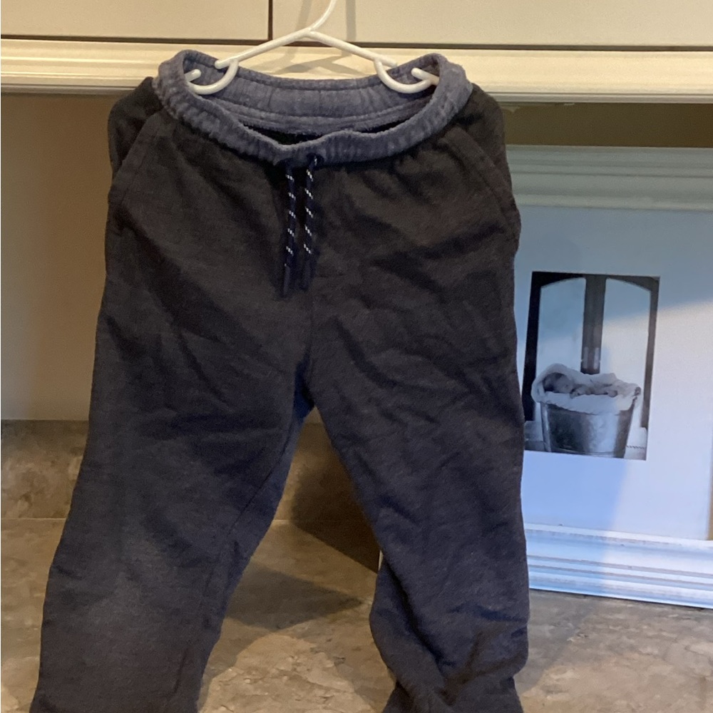Cozy, sweatpants, Vinyerd vines